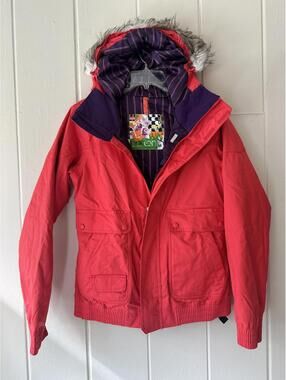 Burton Dryride women's insulated red ski snowboard jacket faux fur trim Medium